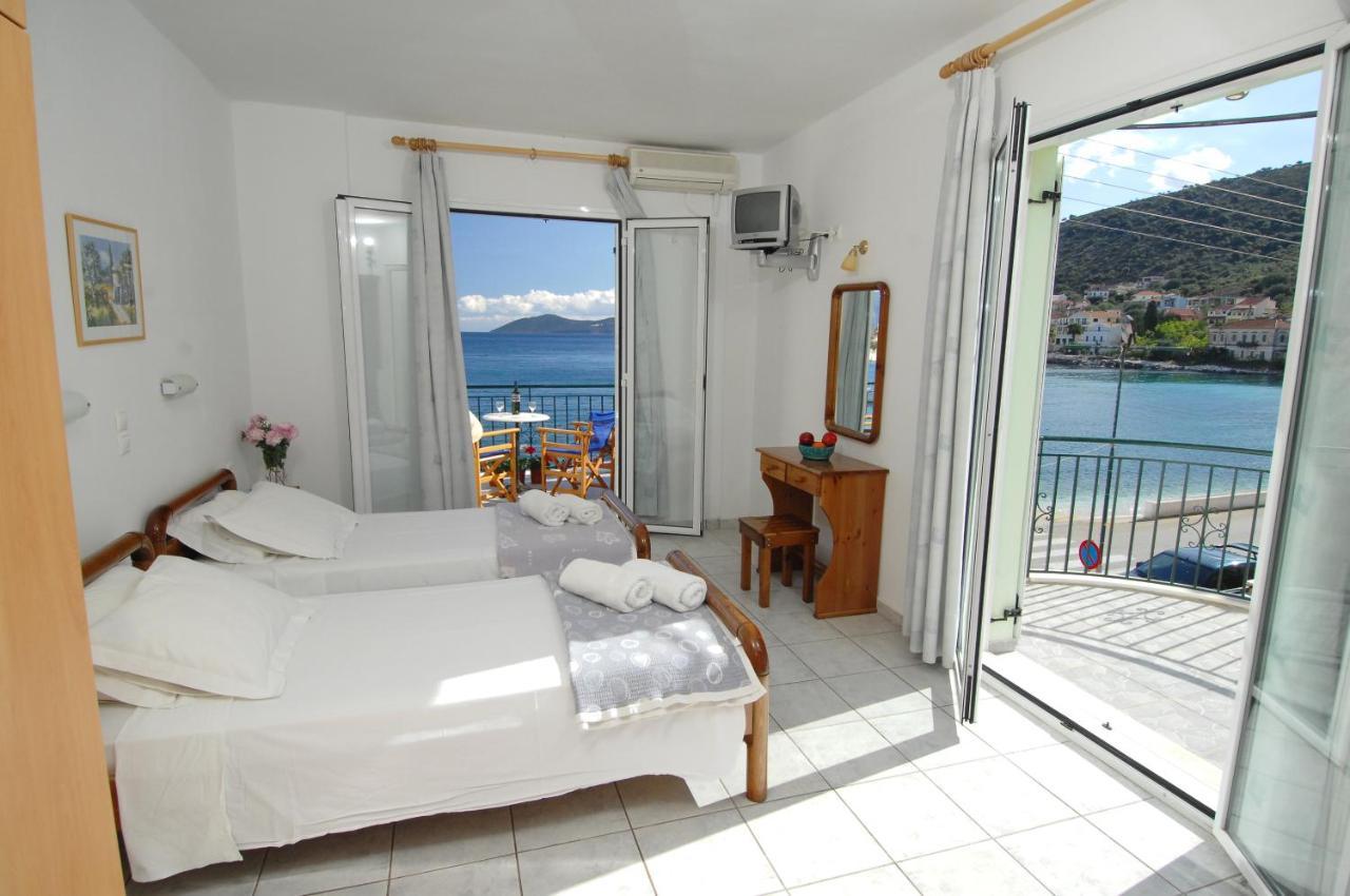 Alexis Studios And Apartments Agia Efimia Bagian luar foto